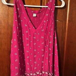 Old Navy Pink Pattern Tank Top